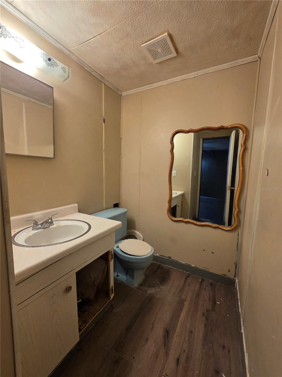 OAKLAND PARK OR A D GILLEYS - Residential