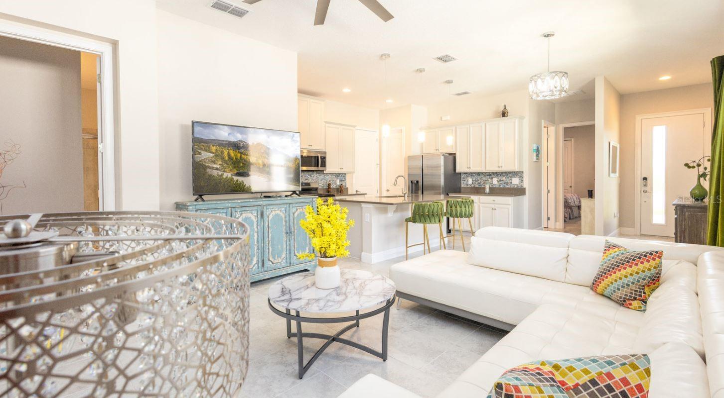 NORTHWEST LAKESIDE GROVES PH 2 - Residential Lease