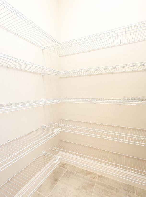 NORTHWEST LAKESIDE GROVES PH 2 - Residential Lease