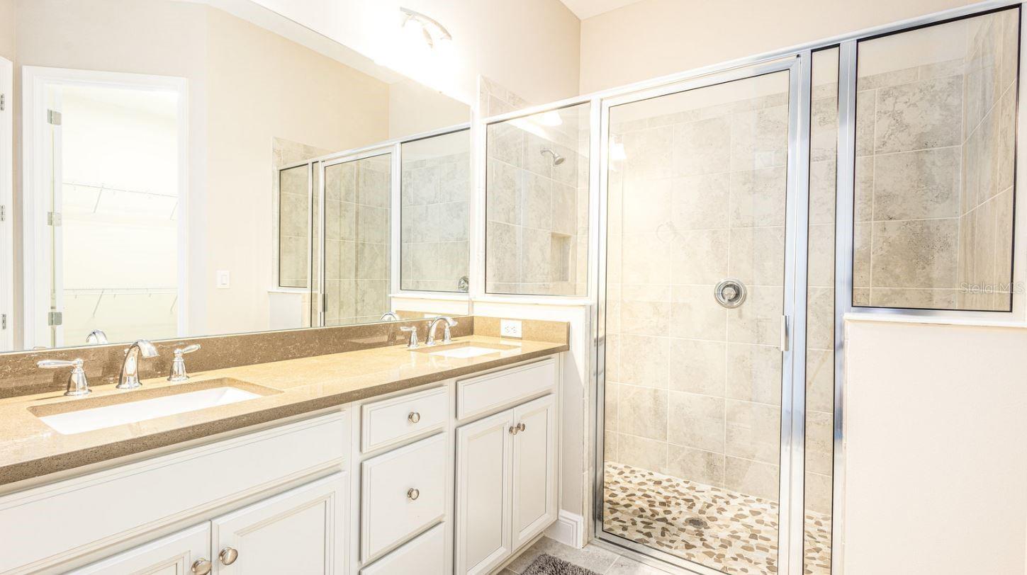 NORTHWEST LAKESIDE GROVES PH 2 - Residential Lease