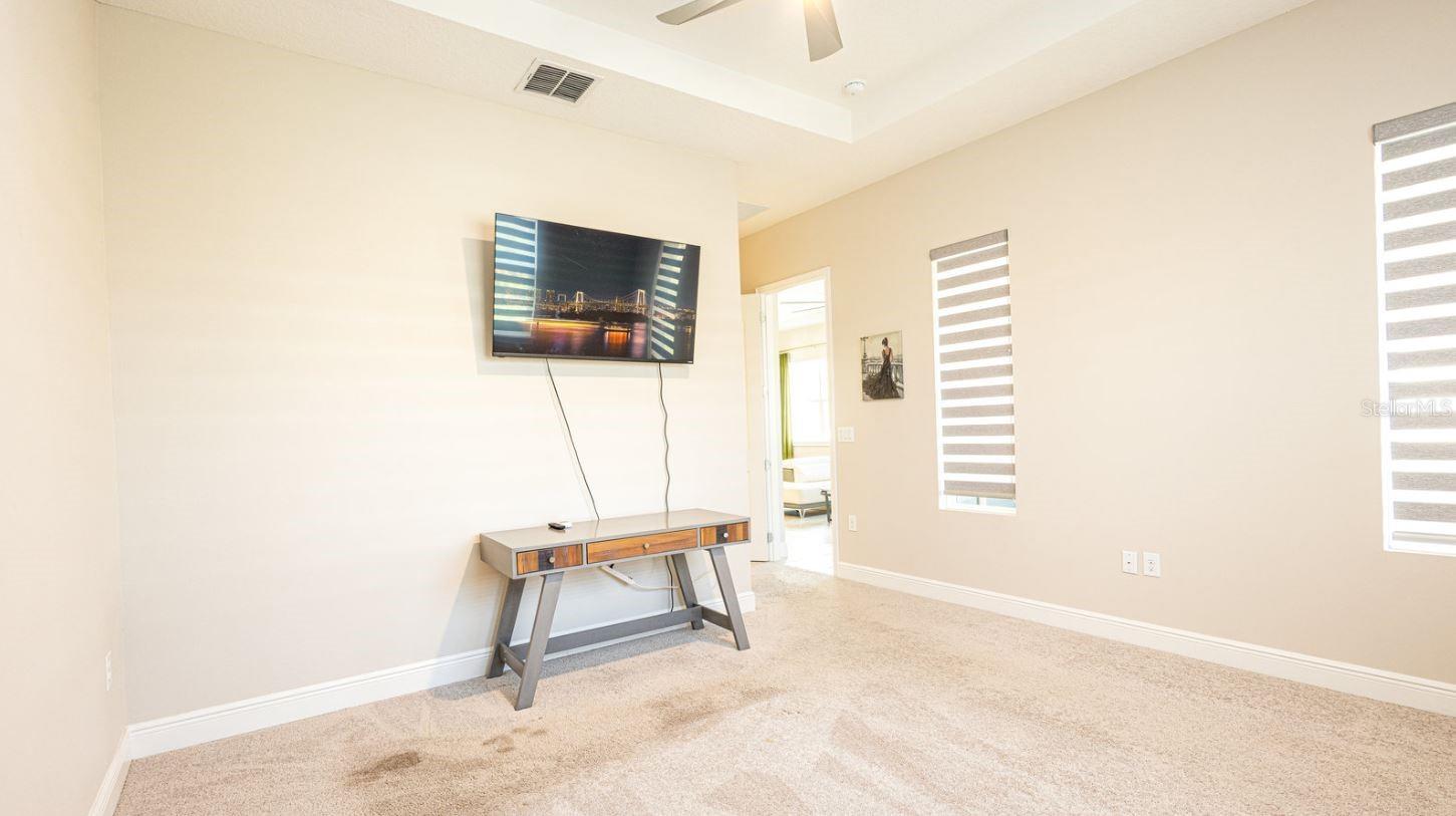 NORTHWEST LAKESIDE GROVES PH 2 - Residential Lease