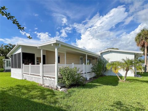 A home in ELLENTON