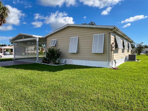 A home in ELLENTON