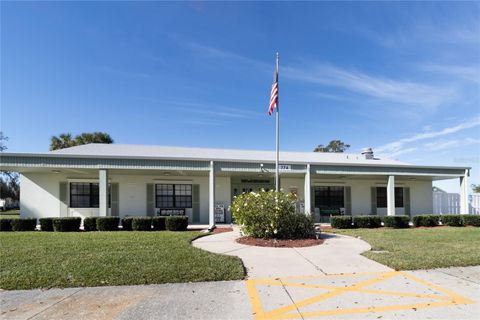 A home in ELLENTON