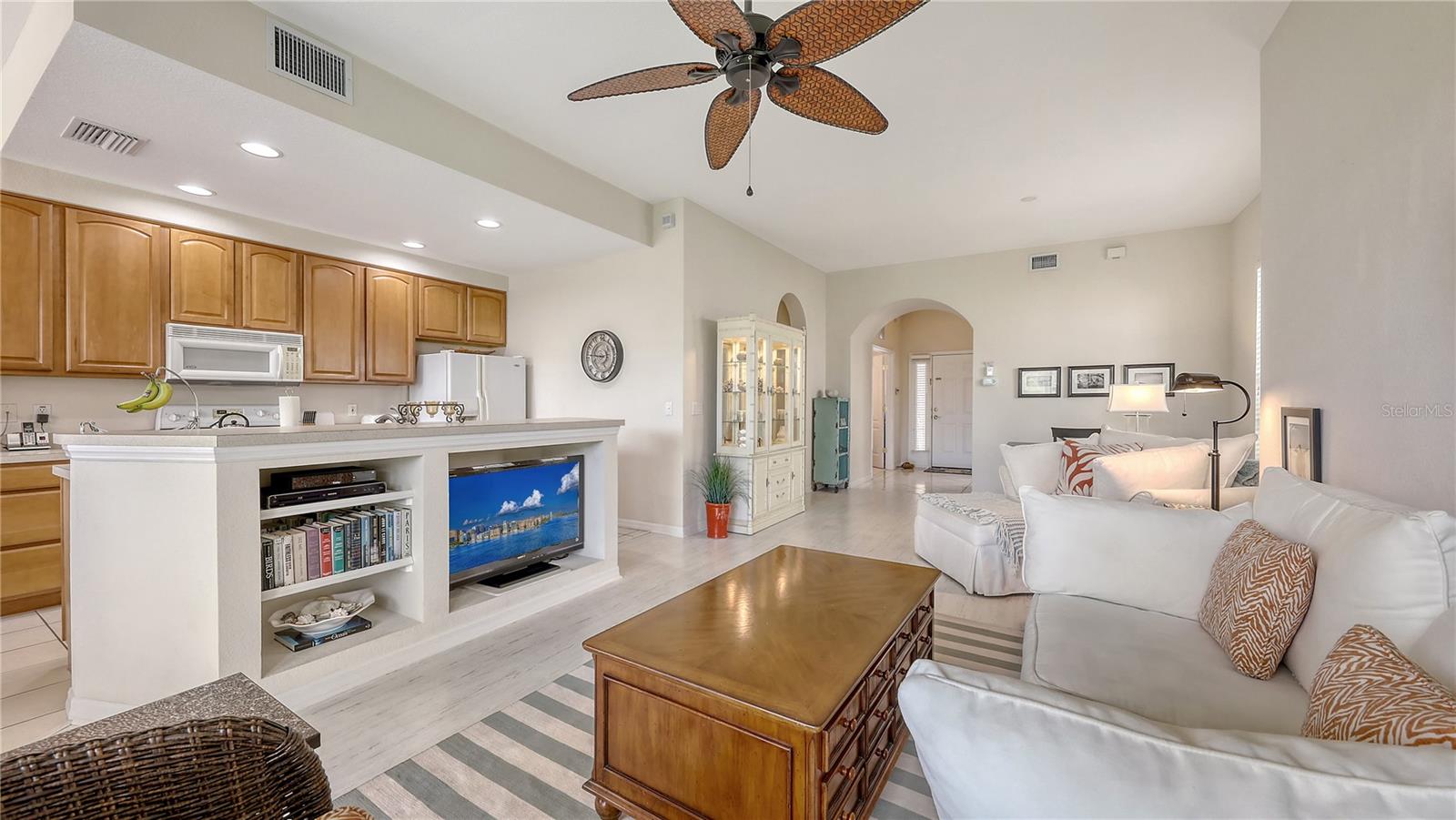 301 RAVINIA CIRCLE 301B2
