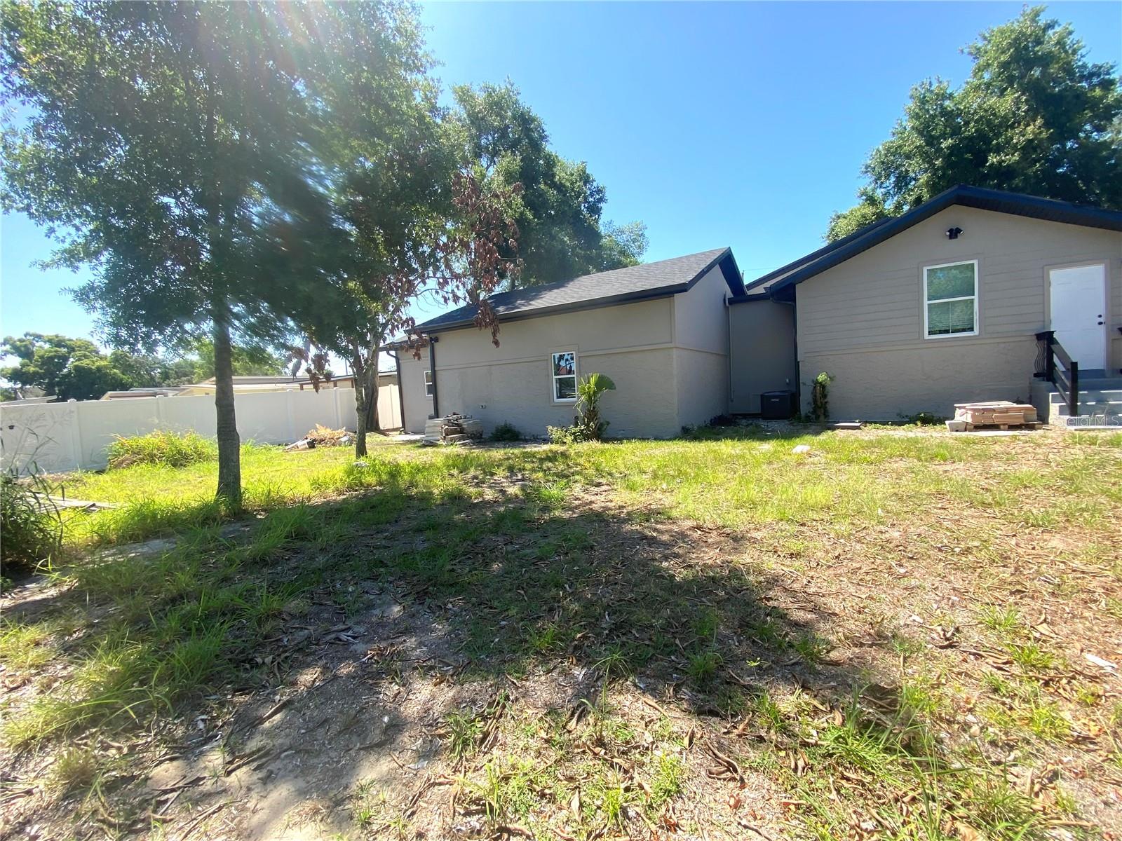 TWIN OAKS ADD PB 12 PG 16 - Residential