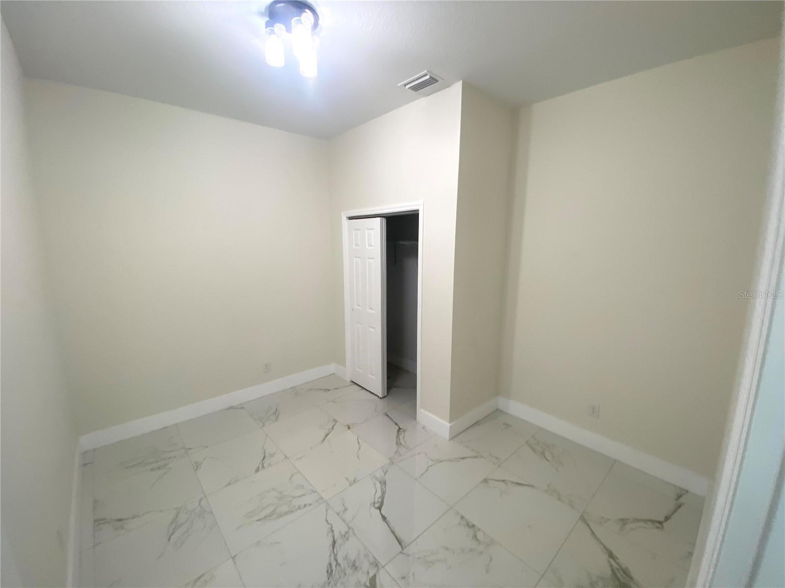 TWIN OAKS ADD PB 12 PG 16 - Residential