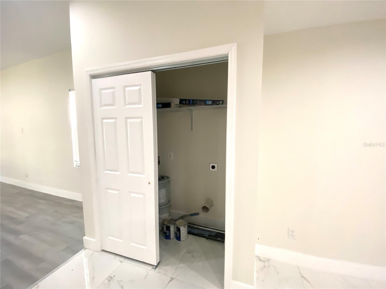 TWIN OAKS ADD PB 12 PG 16 - Residential