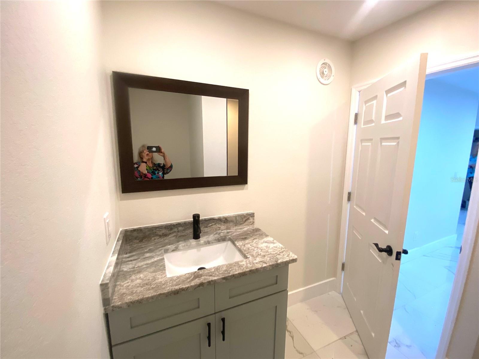 TWIN OAKS ADD PB 12 PG 16 - Residential