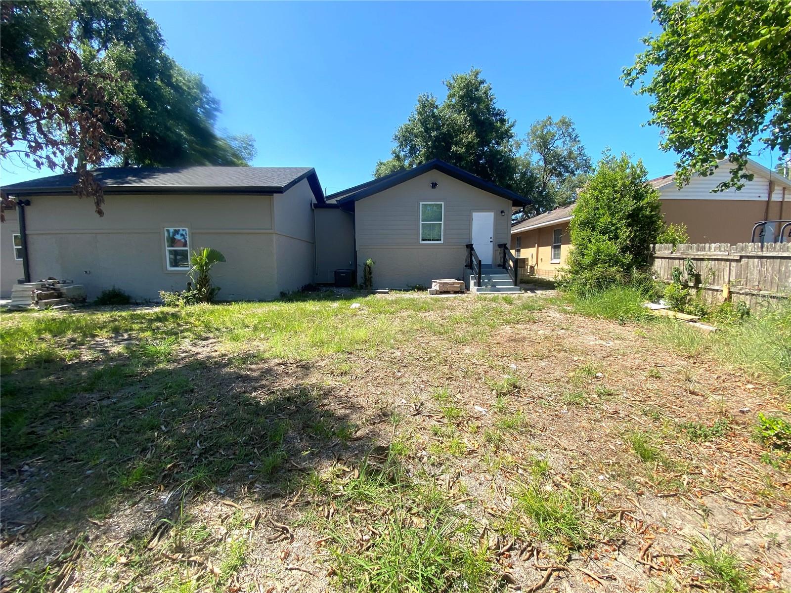 TWIN OAKS ADD PB 12 PG 16 - Residential
