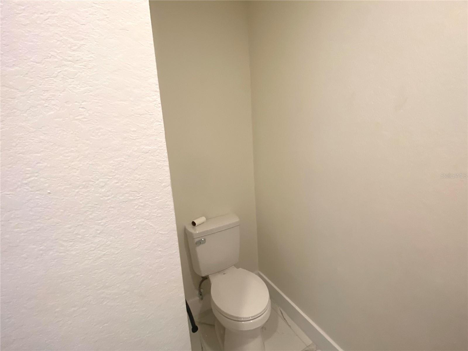 TWIN OAKS ADD PB 12 PG 16 - Residential