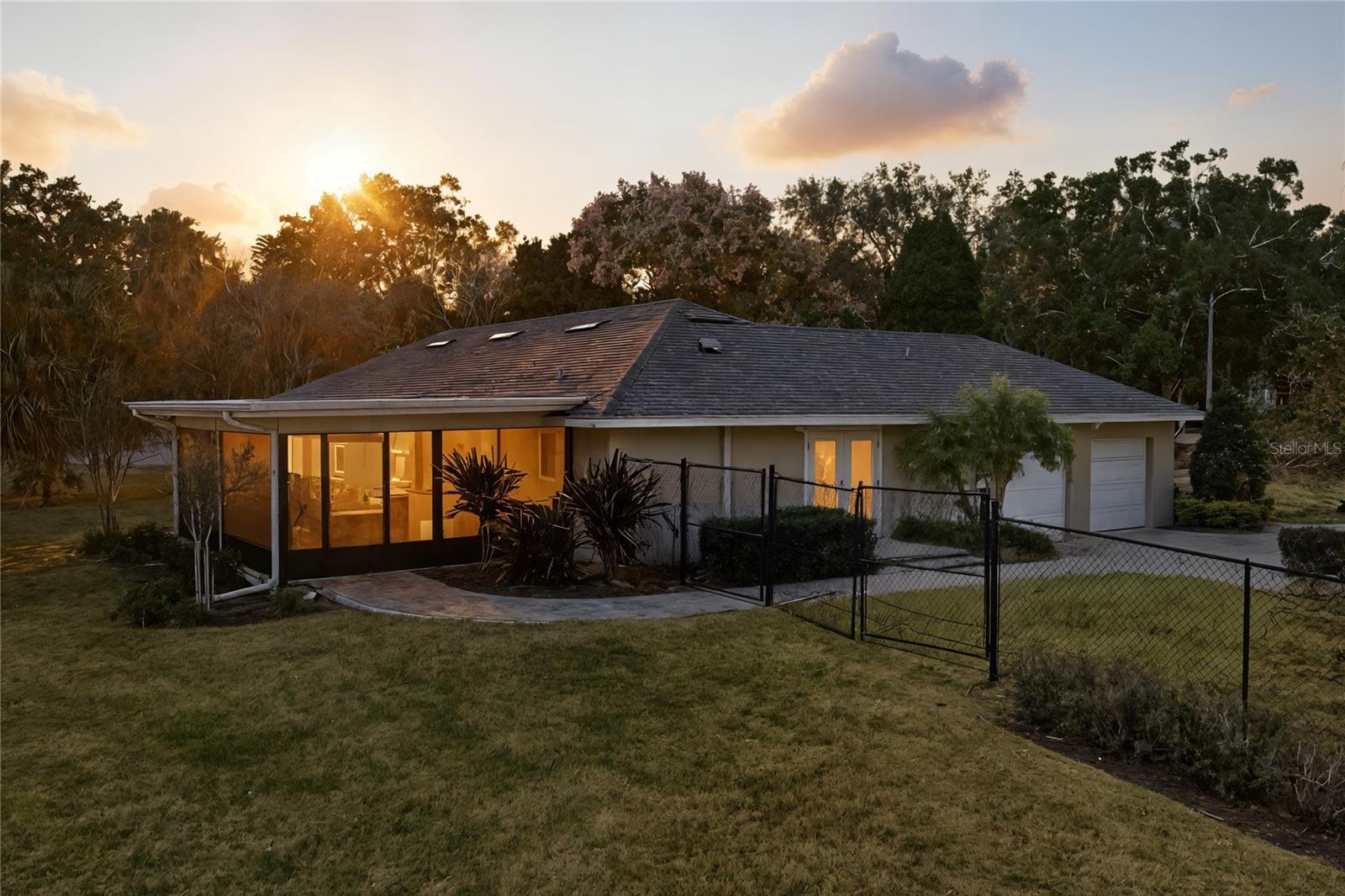 SUGARTREE - Residential