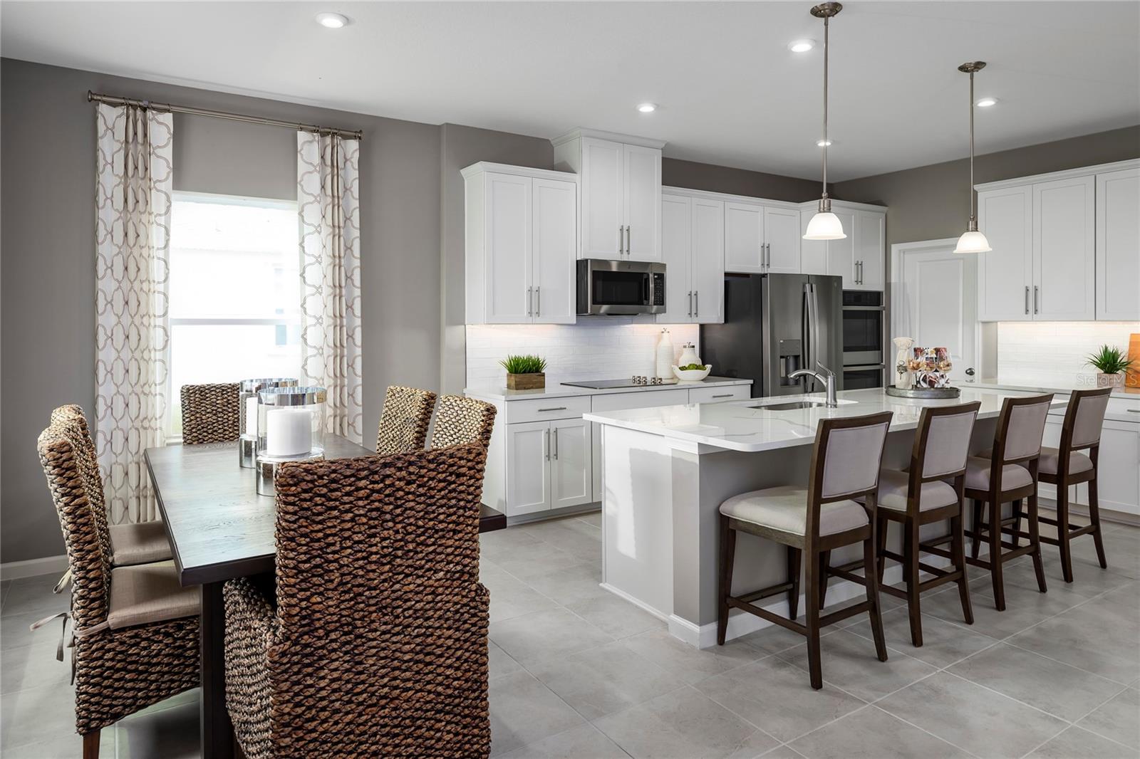 2293 LANDING DRIVE