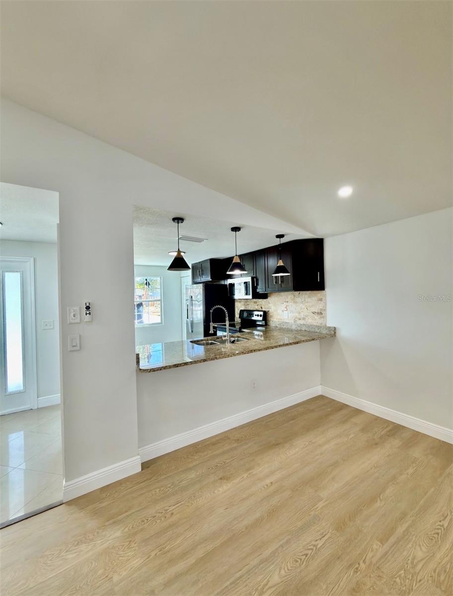 COUNTRY RUN UNIT II - Residential