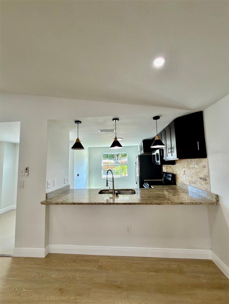 COUNTRY RUN UNIT II - Residential