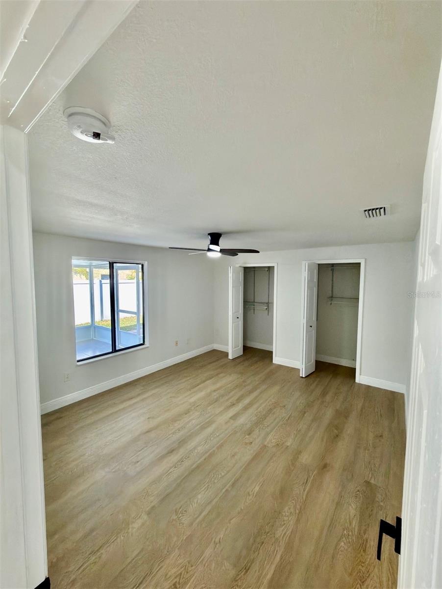 COUNTRY RUN UNIT II - Residential