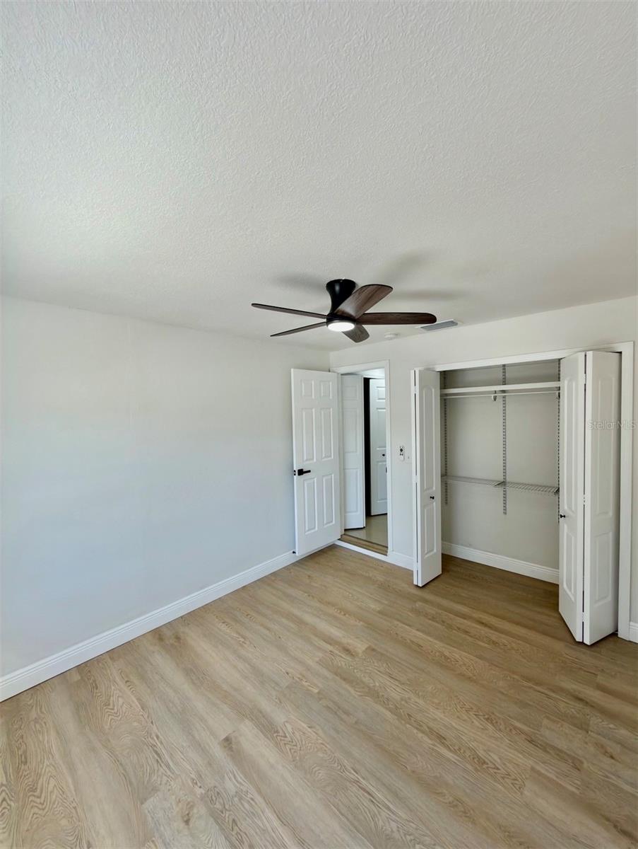 COUNTRY RUN UNIT II - Residential