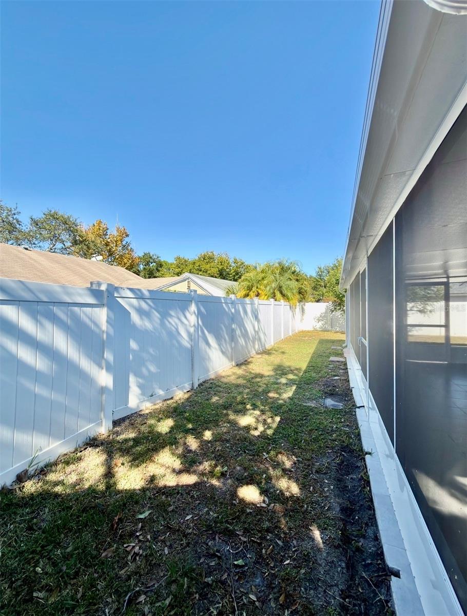 COUNTRY RUN UNIT II - Residential