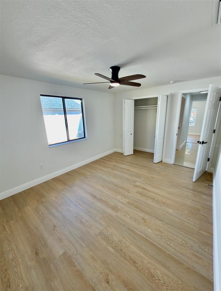 COUNTRY RUN UNIT II - Residential