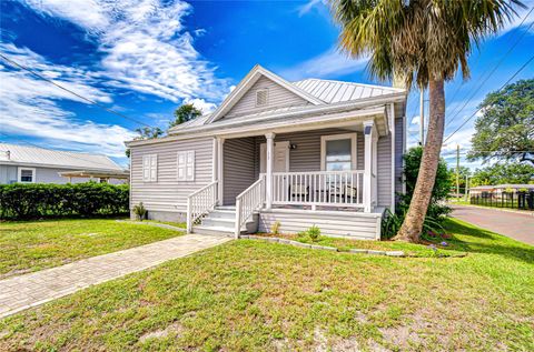 Photo of 3120 N Woodrow Avenue, Tampa, FL 33603 (MLS # TB8430373)