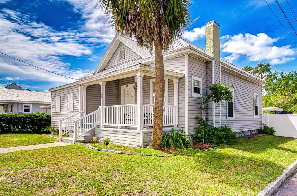 Photo of 3120 N Woodrow Avenue, Tampa, FL 33603 (MLS # TB8430373)