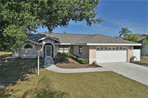 Photo of 147 Shady Pine Lane, Nokomis, FL 34275 (MLS # A4673052)