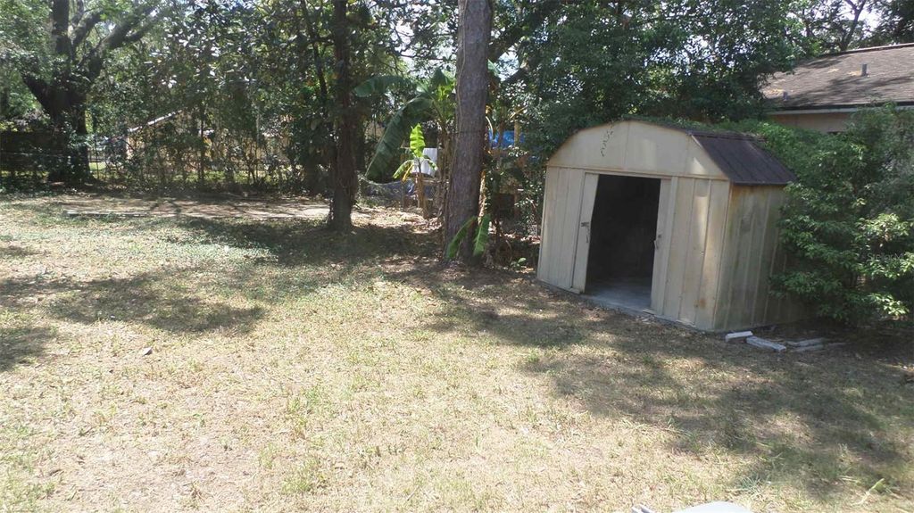 Photo of 1505 E POINSETTIA AVENUE, TAMPA, FL 33612 (MLS # T3452057)