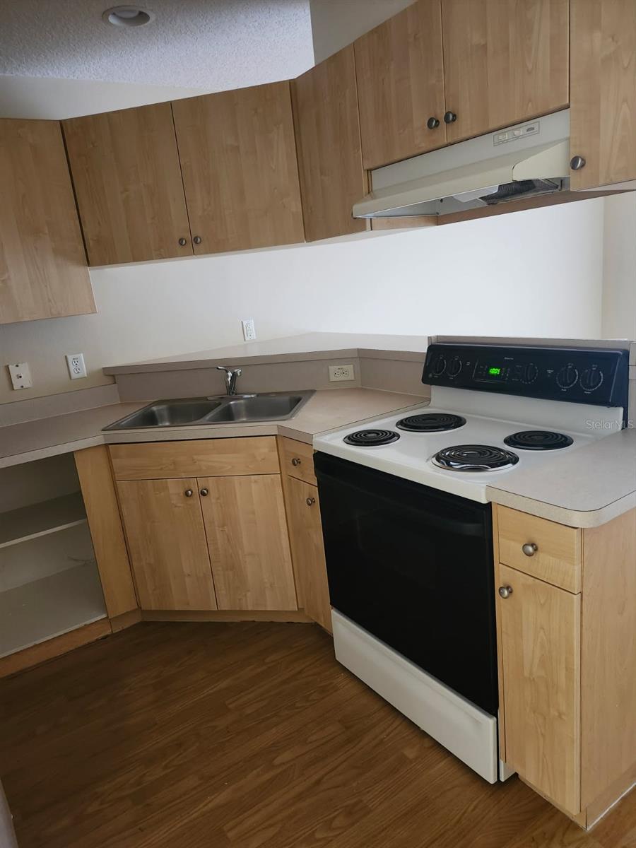 GOLDEN HEIGHTS - Residential Income