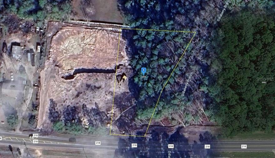 This 1.09-acre vacant lot in Clay, FL offers a prime location just minutes from local schools, shopping, dining, and everyday essentials. Conveniently situated near the new West Beltway corridor (First Coast Expressway), the property provides easy access to the Metro Jacksonville area, NAS Jacksonville, and amenities throughout Clay County. Surrounded by mature trees and boasting beautiful views, the lot features paved roads and is ready for your vision. Sold As-Is, this land presents an exceptional opportunity to build your dream home in a thriving, accessible community.
I MAKE IT MY POLICY TO PUT ALL KNOWN INFORMATION ABOUT EACH LOT IN THE WRITE UP DETAILS, SO IF YOU DON’T SEE THE ANSWER YOU’RE LOOKING FOR , PLEASE CONTACT THE COUNTY TO GATHER INFORMATION.PLEASE UNDERSTAND WHEN BUYING OR SELLING VACANT/RAW LAND THIS IS USUALLY THE CASE. THE LISTING AGENT DOES NOT GUARANTEE THE ACCURACY OF THE INFORMATION IN THIS LISTING AND IS TO BE HELD HARMLESS OF ANY MISREPRESENTATION. BUYERS ARE ENCOURAGED TO DO THEIR OWN DUE DILIGENCE TO MAKE SURE THE LOT IS A GOOD FIT. SELLERS HAVE STATED THAT THEY WISH TO SELECT THE TITLE AGENCY FOR CLOSING. THEY ARE WILLING TO COVER THAT COST AT CLOSING. THANK YOU FOR LOOKING. THIS IS A FLAT FEE LIMITED-SERVICE LISTING.