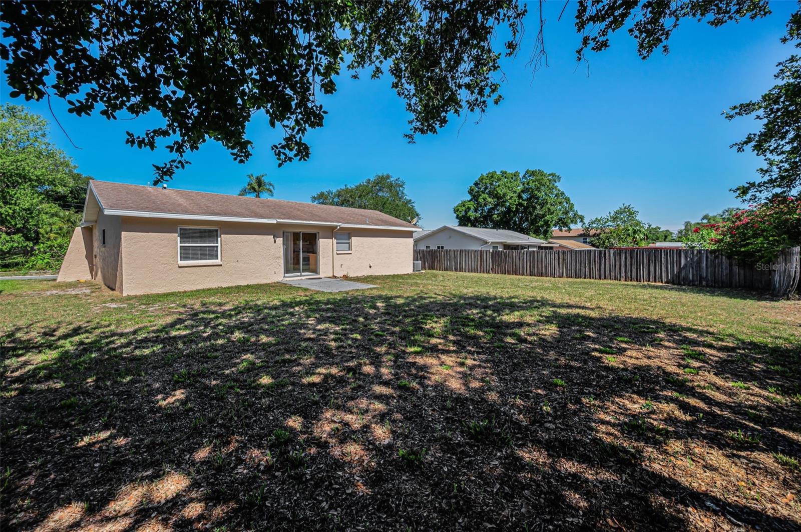 HILLTOP GROVES ESTATES - Residential