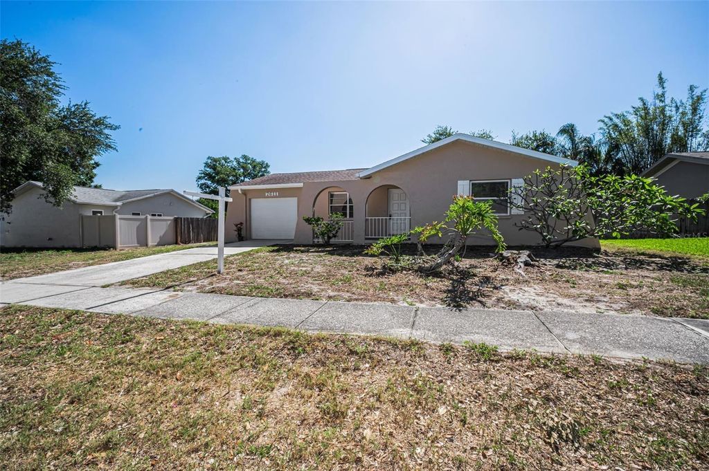 Photo of 2611 Knoll Street W, Palm Harbor, FL 34683 (MLS # TB8503378)