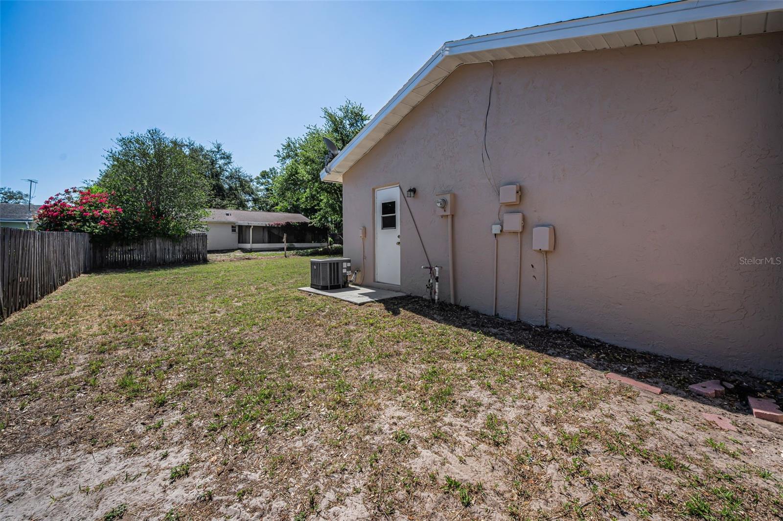 HILLTOP GROVES ESTATES - Residential