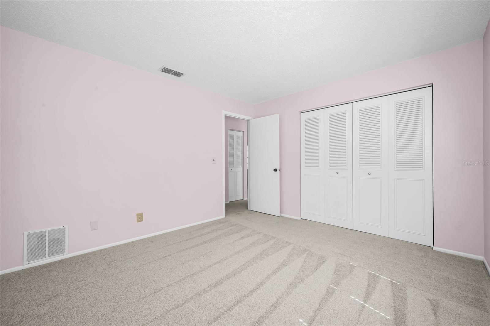 HILLTOP GROVES ESTATES - Residential