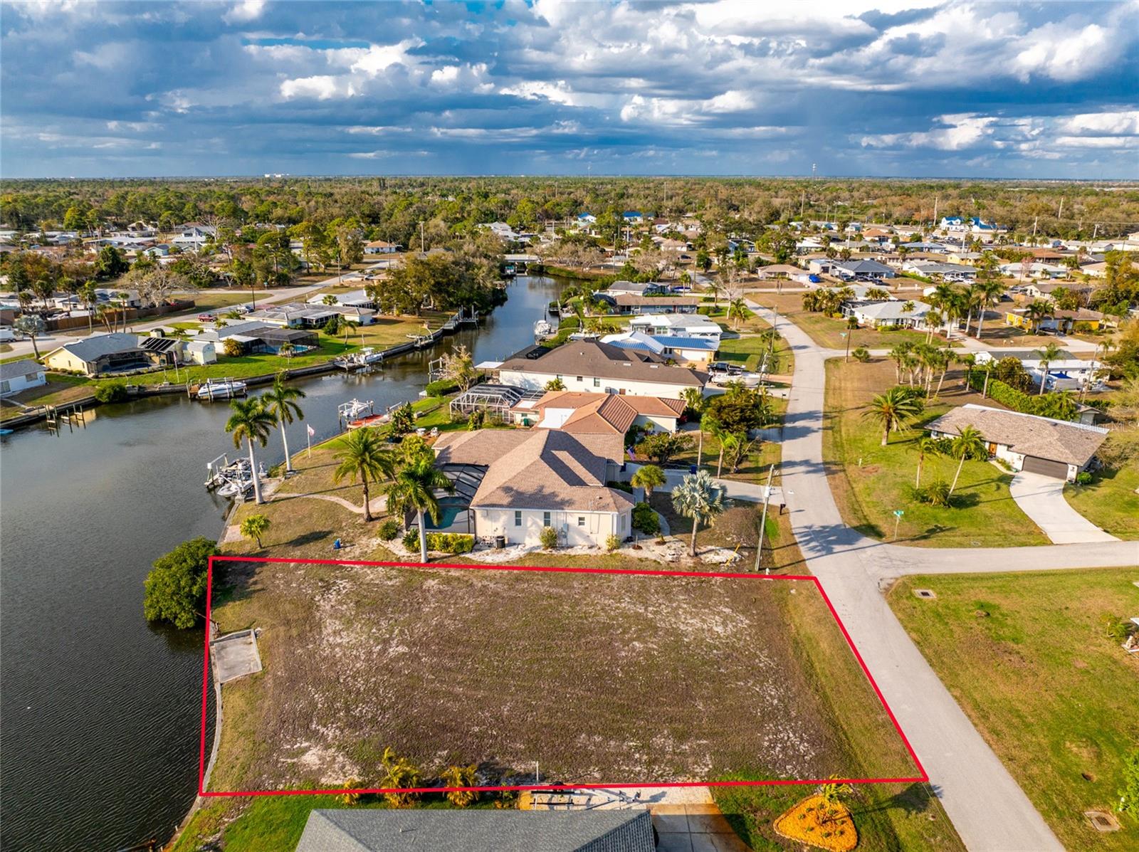 OVERBROOK GARDENS - Land