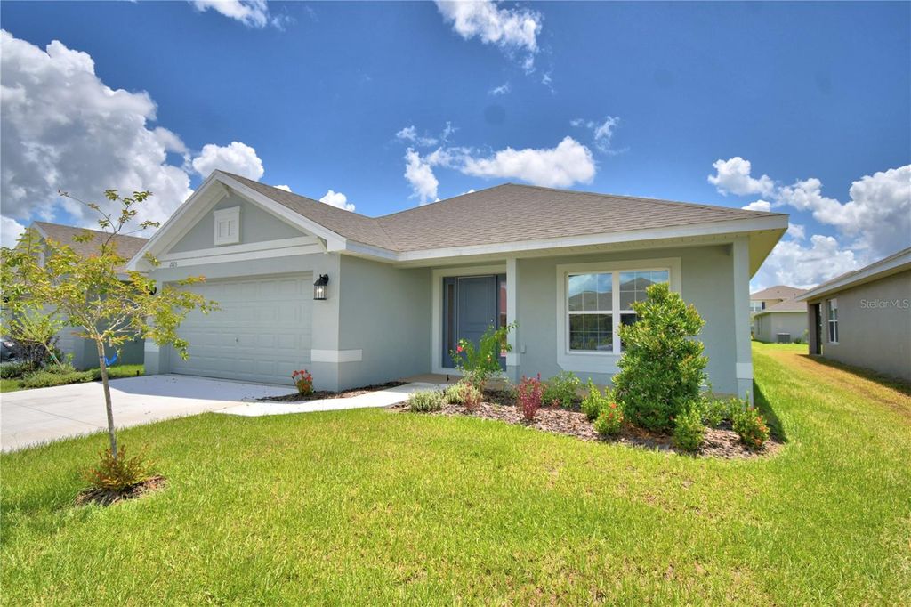 Photo of 2123 Cartgate Ln, Winter Haven, FL 33884 (MLS # P4930644)