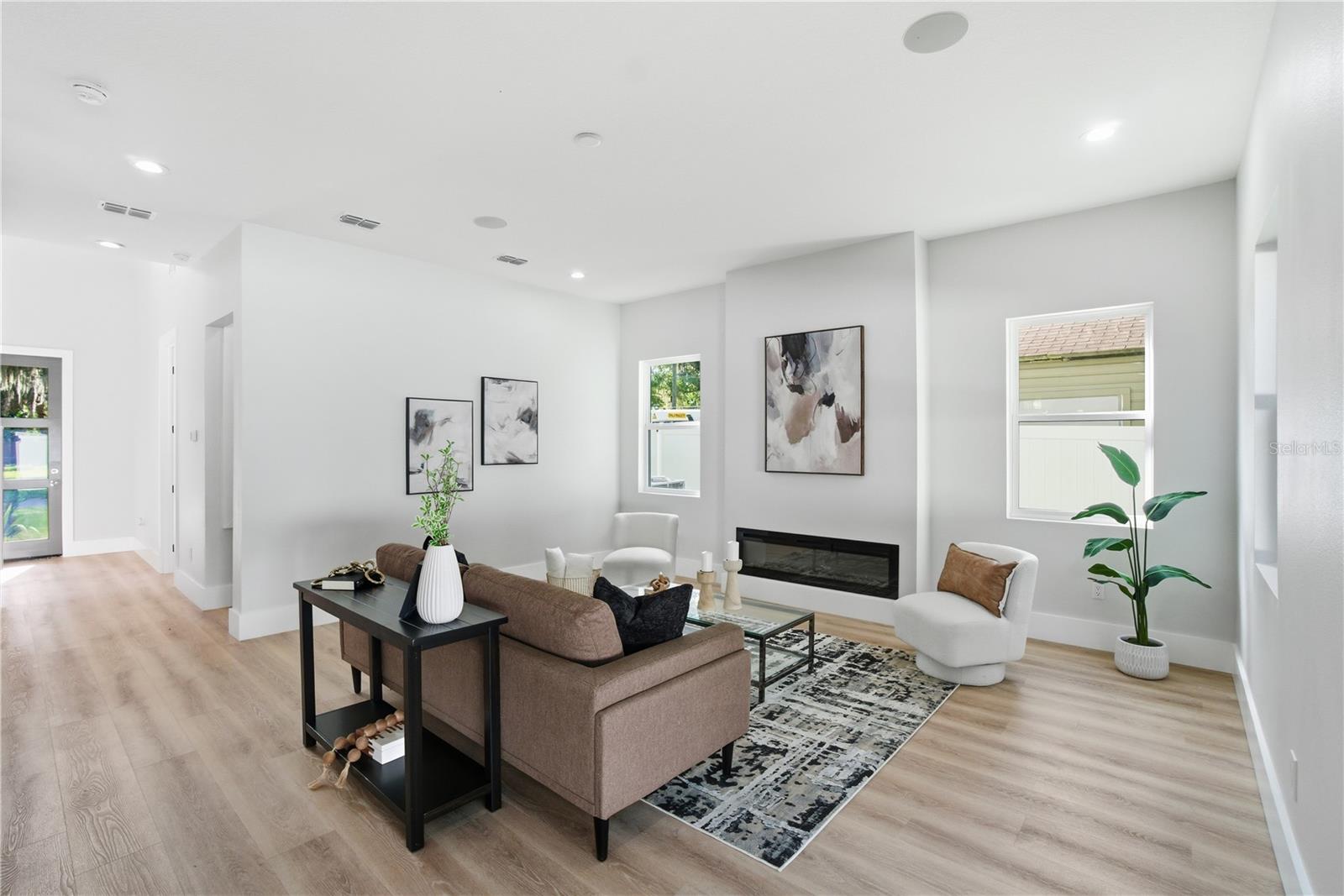 BELLE VIEW PLACE - Residential