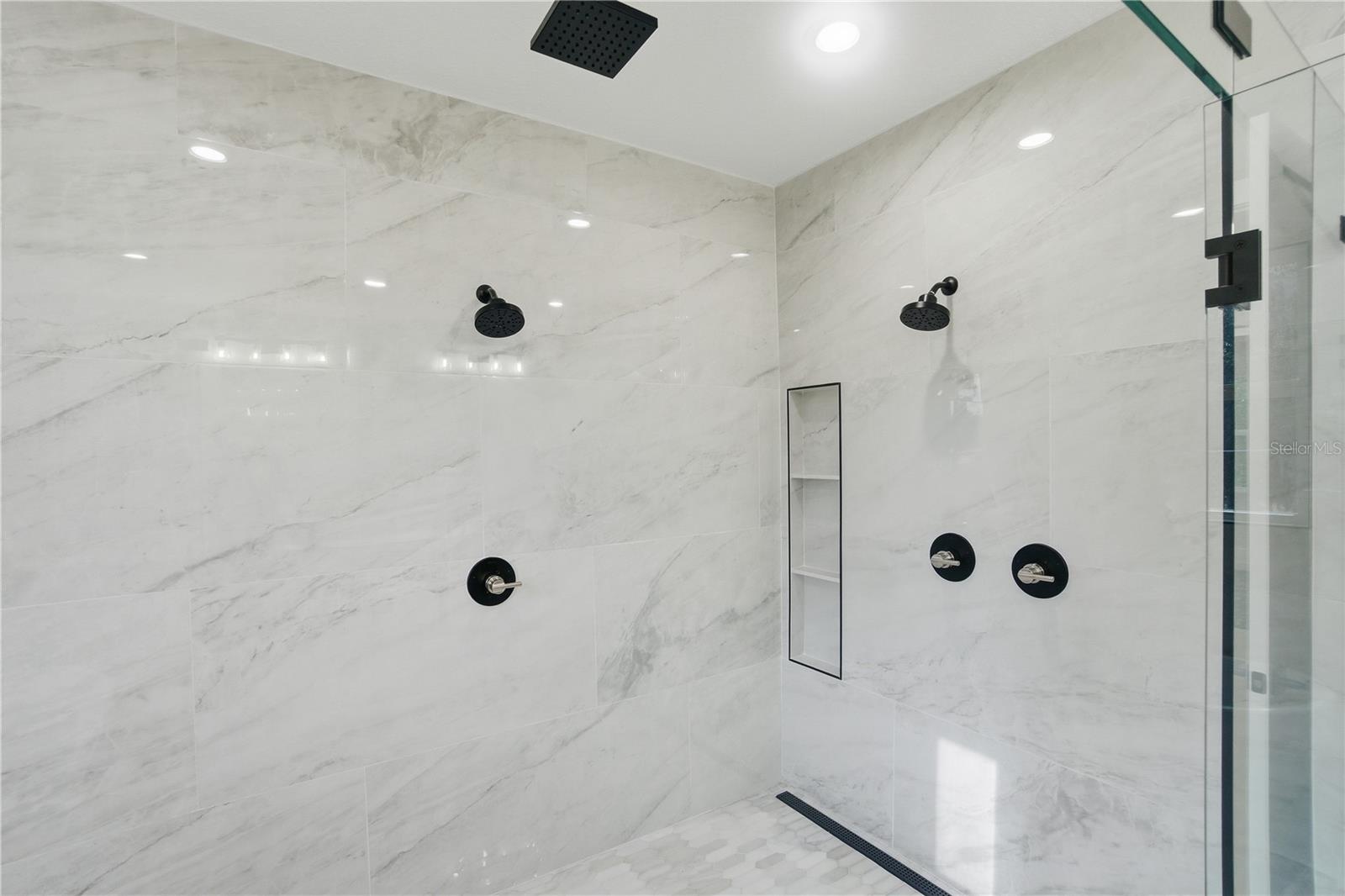 BELLE VIEW PLACE - Residential