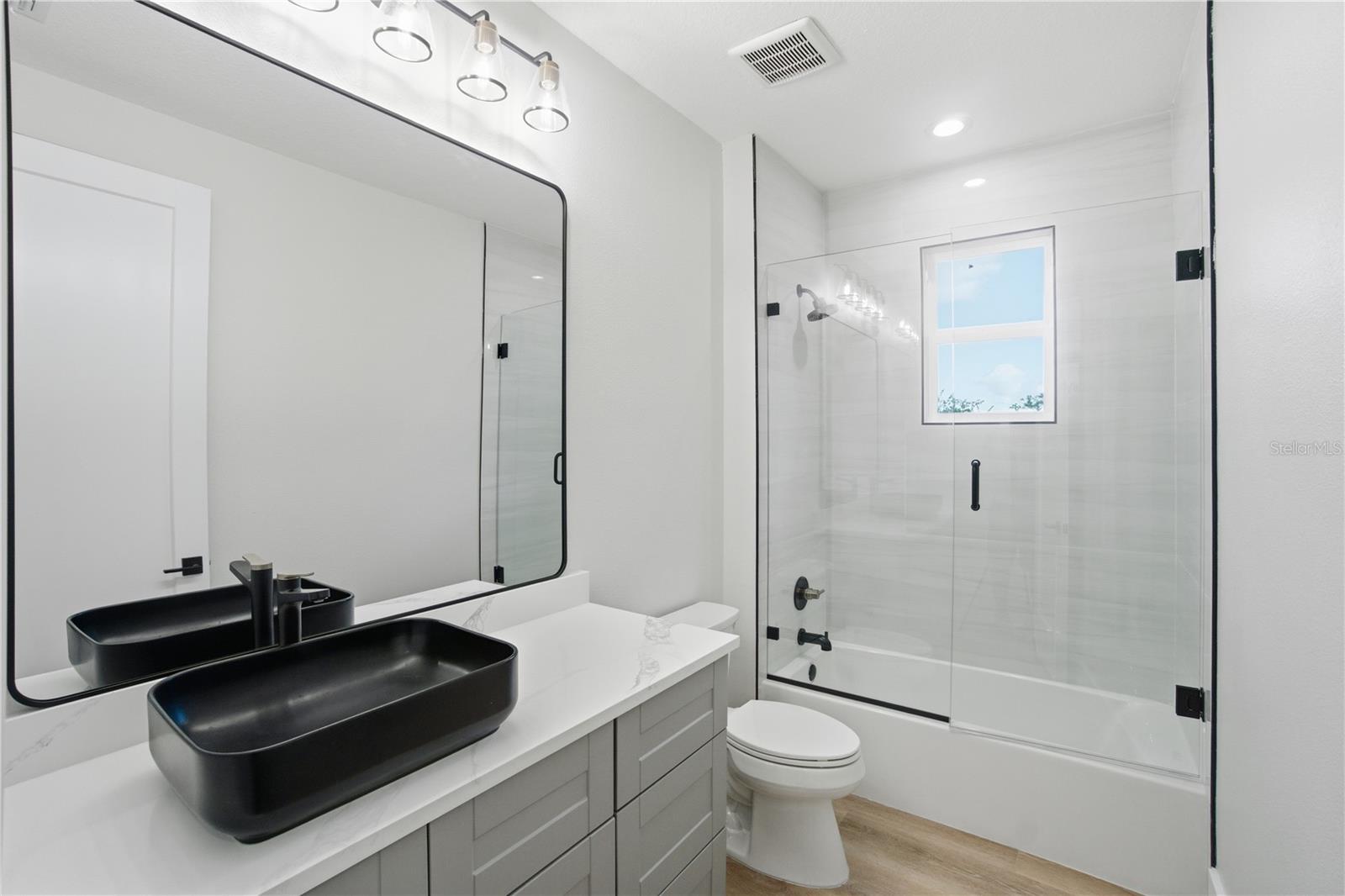 BELLE VIEW PLACE - Residential