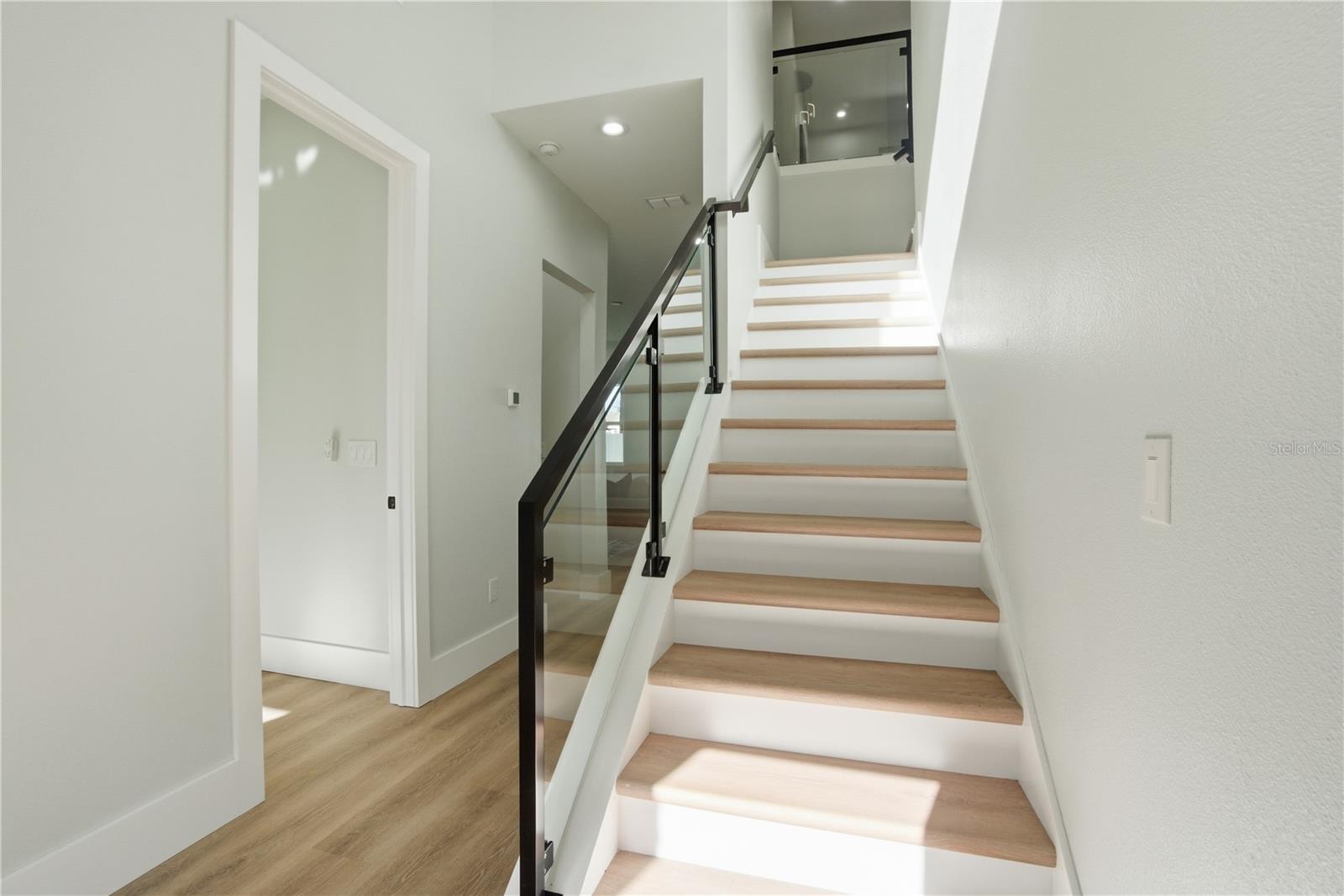 BELLE VIEW PLACE - Residential