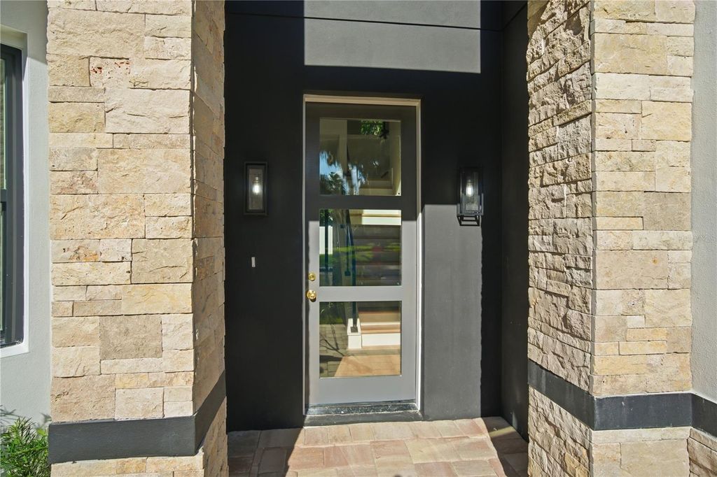 Photo of 5719 Peninsular Drive, Belle Isle, FL 32809 (MLS # O6353632)