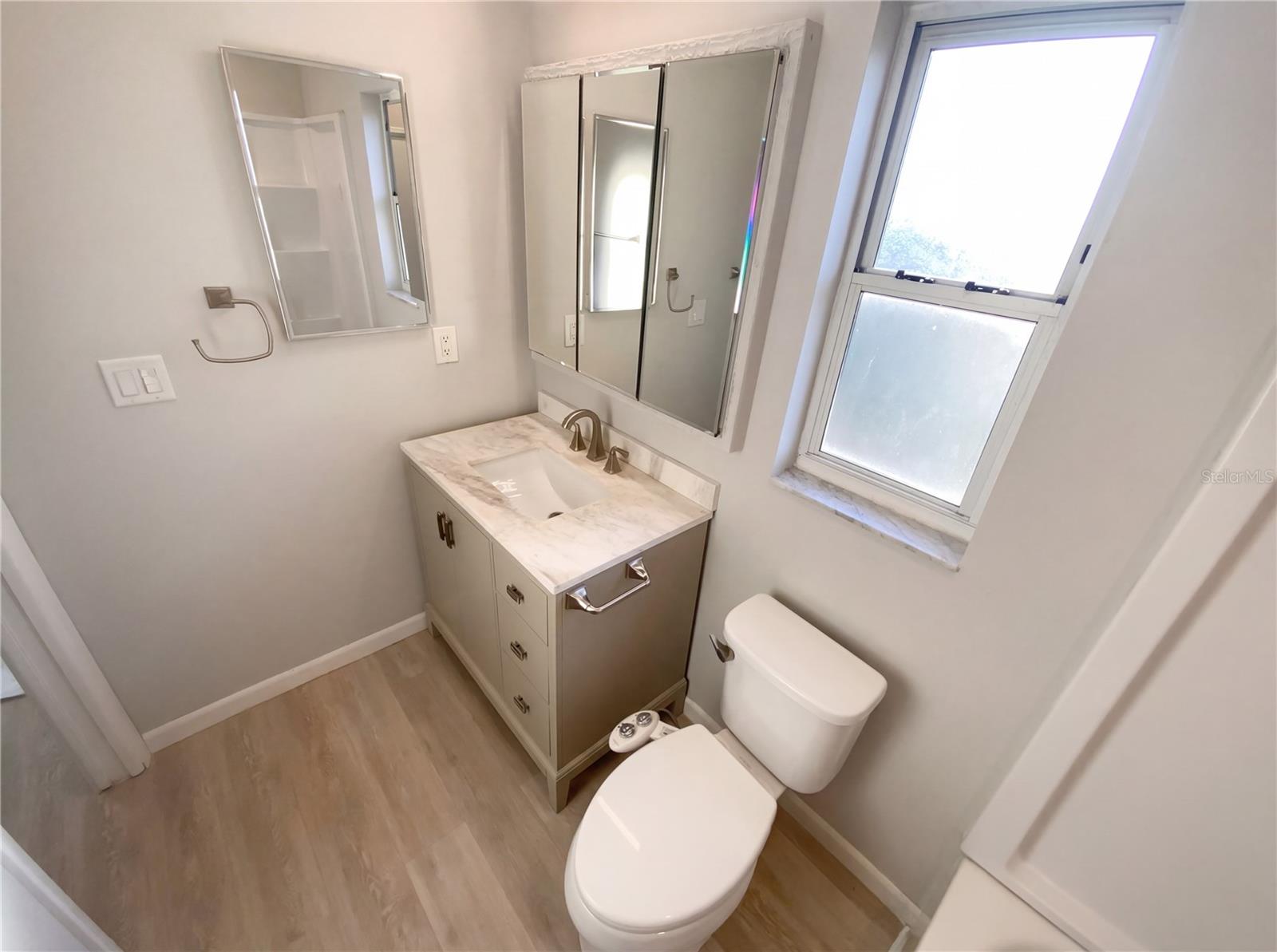 ROSERY GROVE VILLA 3RD ADD - Residential