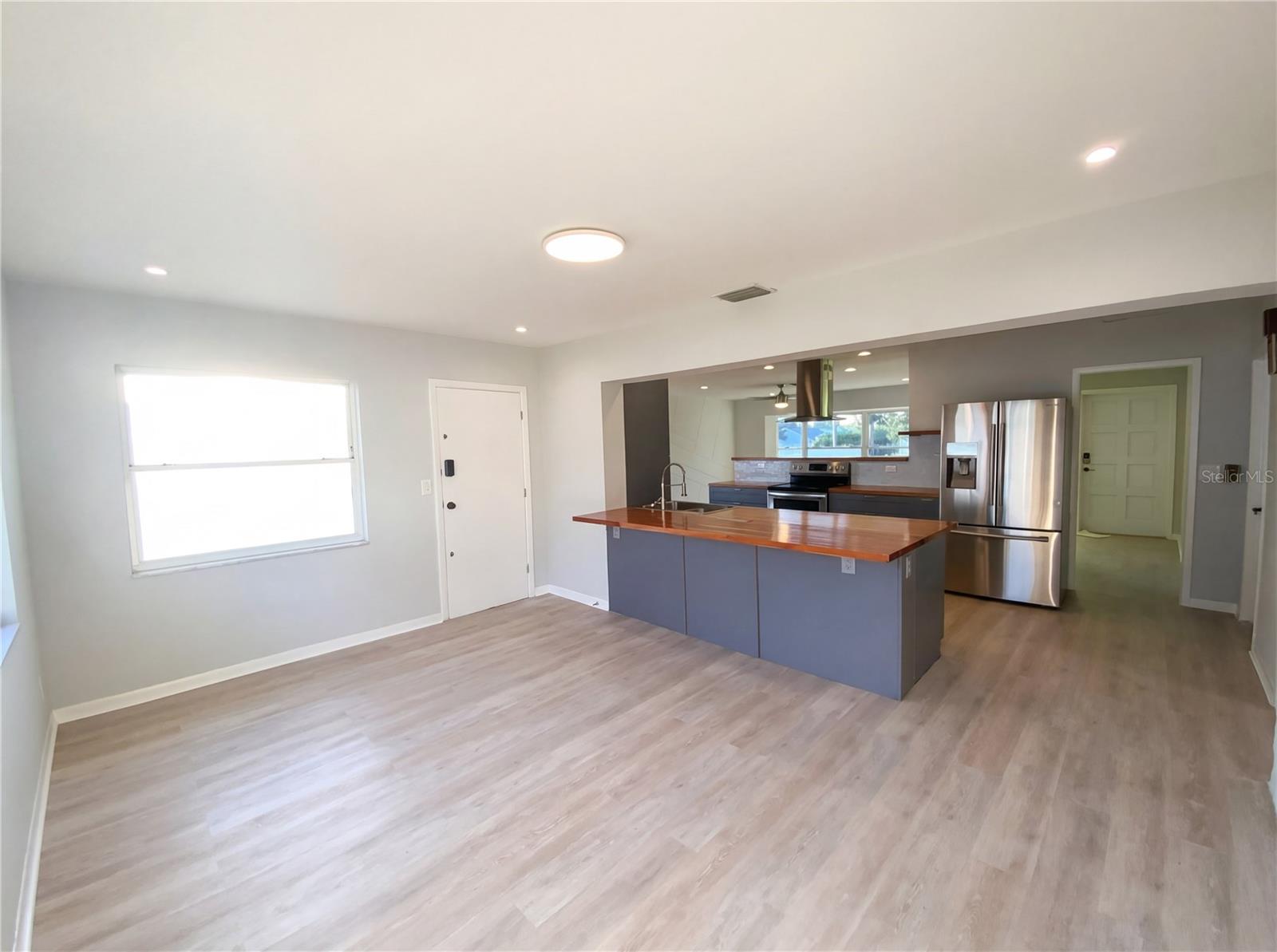 ROSERY GROVE VILLA 3RD ADD - Residential