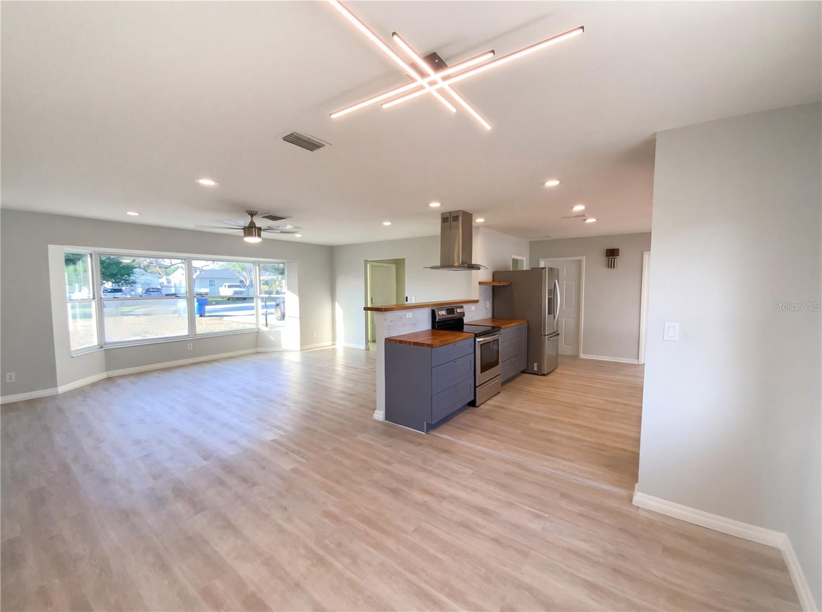 ROSERY GROVE VILLA 3RD ADD - Residential