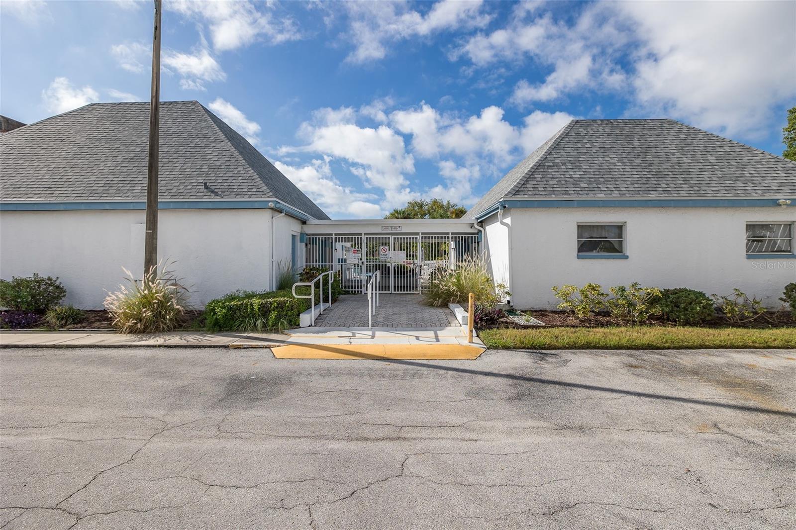 GARDENS OF BEACON SQUARE CONDO - Residential