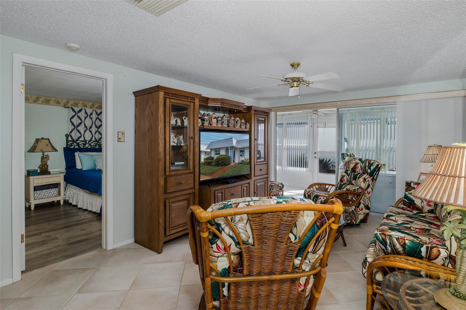 GARDENS OF BEACON SQUARE CONDO - Residential