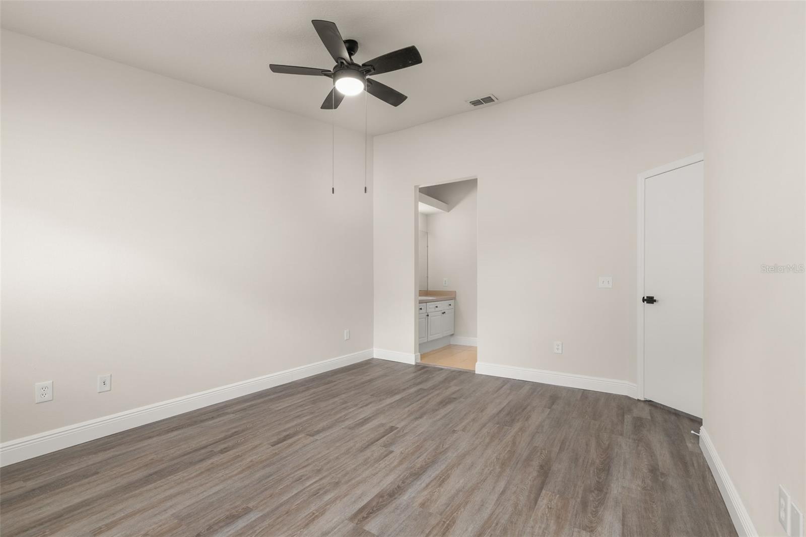 ISLAND CLUB WEST PH 01 - Residential