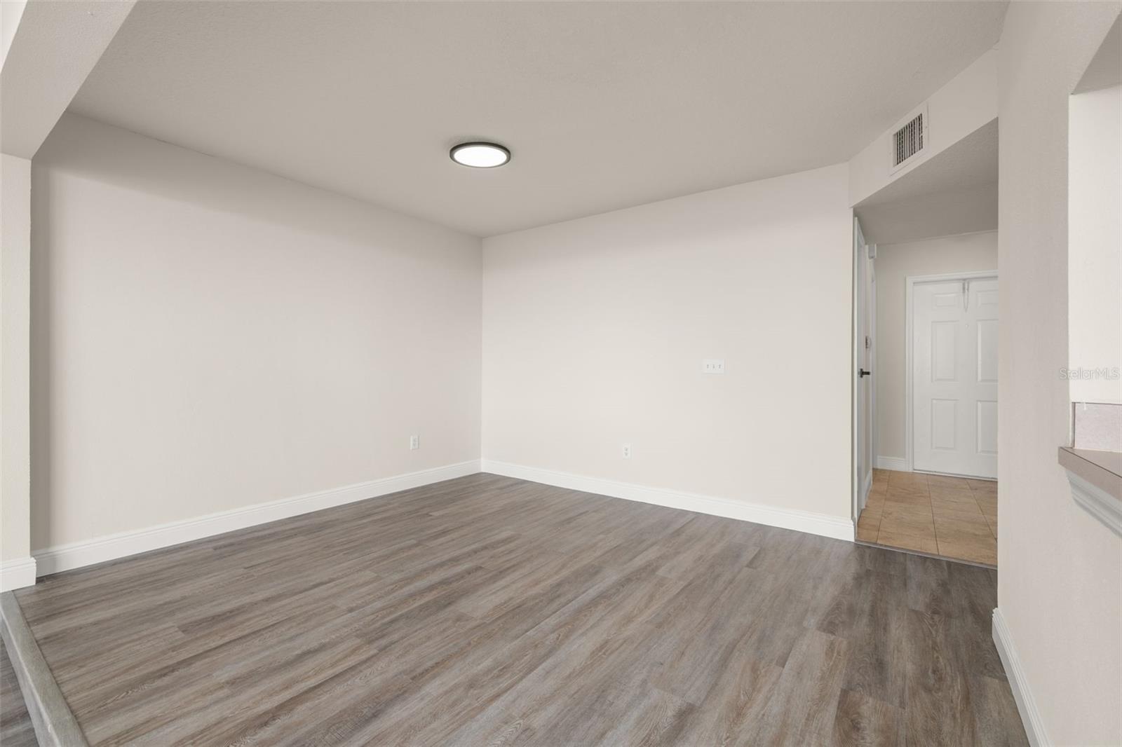 ISLAND CLUB WEST PH 01 - Residential