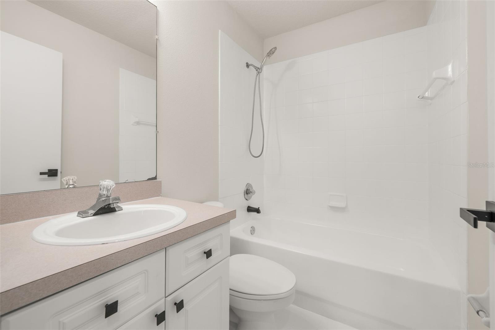 ISLAND CLUB WEST PH 01 - Residential