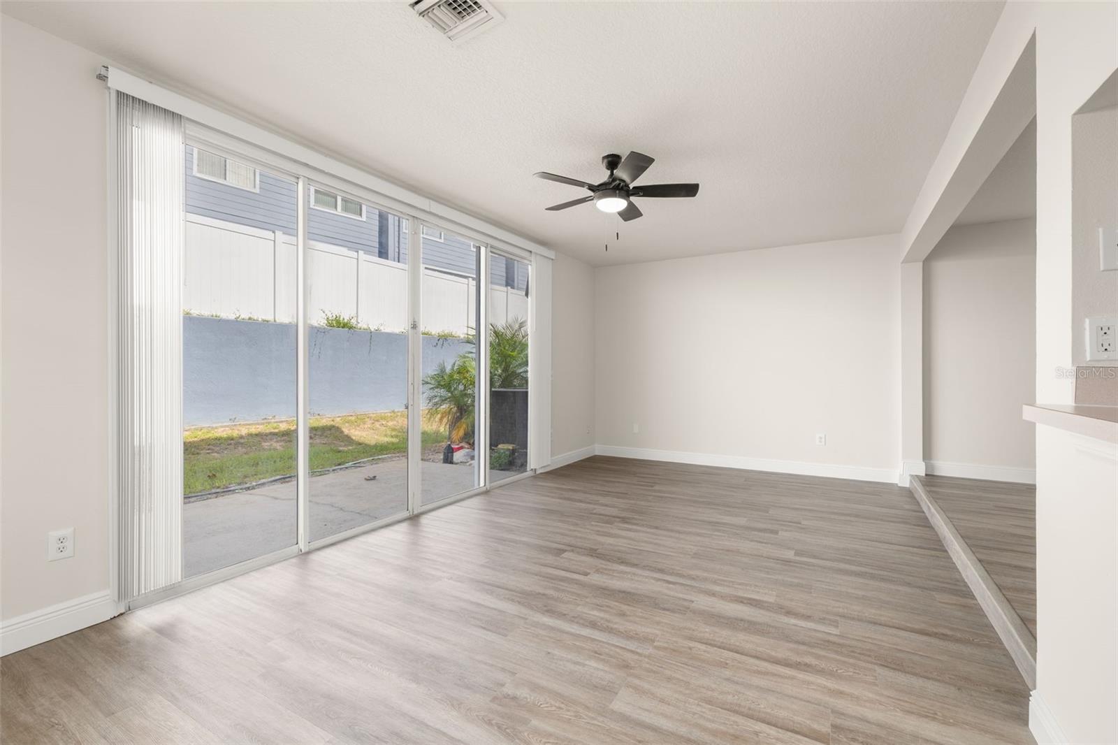 ISLAND CLUB WEST PH 01 - Residential