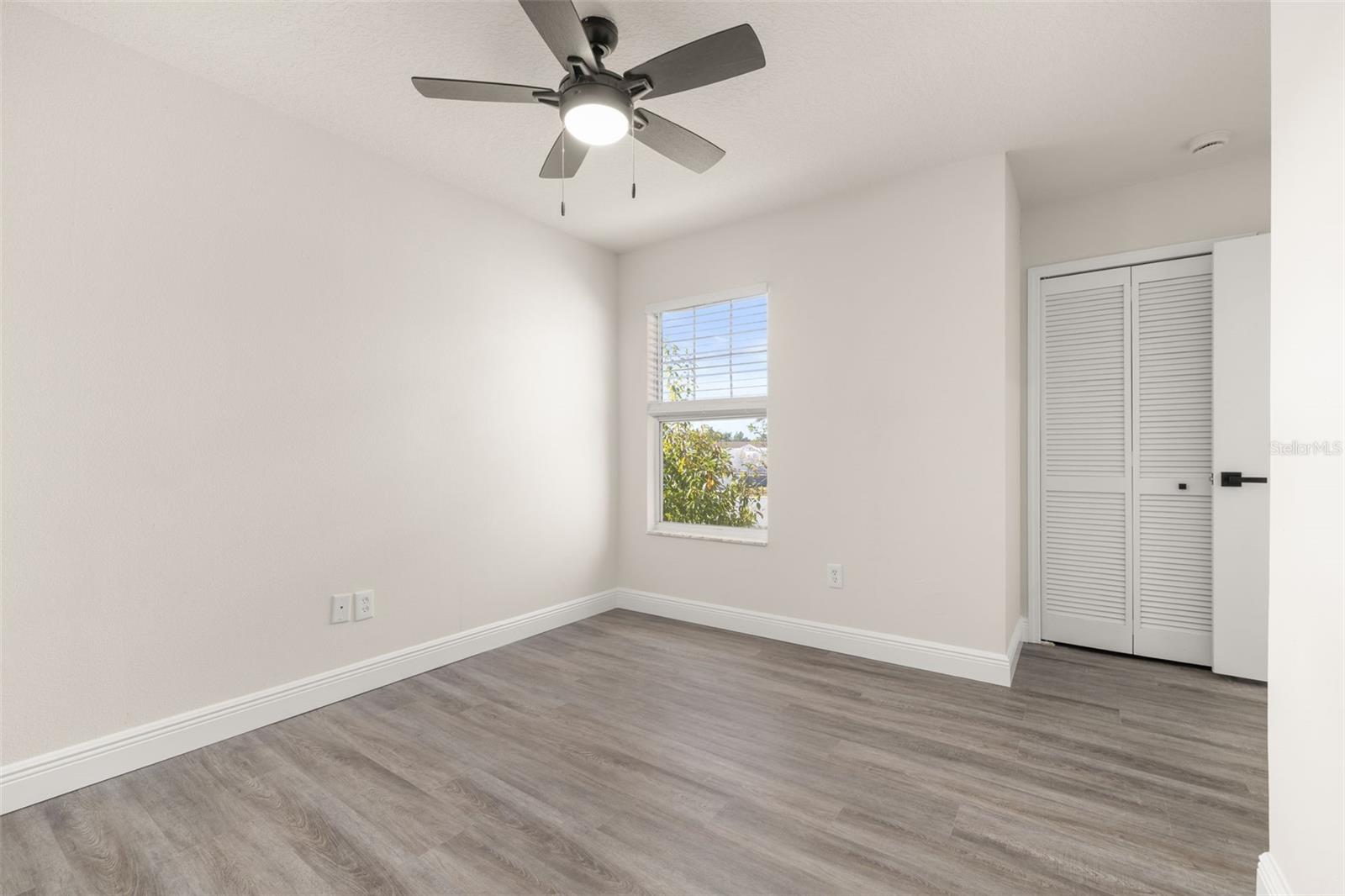 ISLAND CLUB WEST PH 01 - Residential